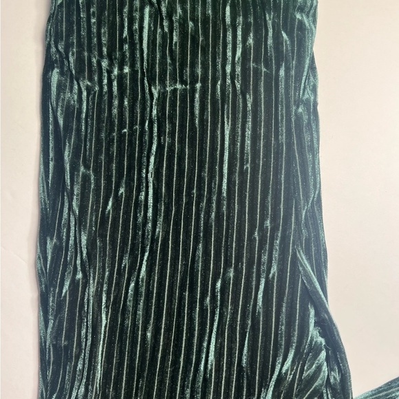 SHEIN Size Medium Green Flare Boot Cut Pants NWOT Holiday Pants - Picture 7 of 9